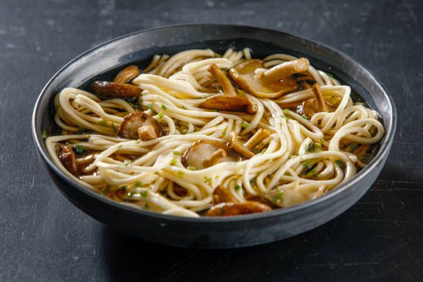 Pasta con Setas Shiitake y Nata